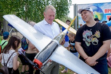 Авиамодели парили над Оренбургом
